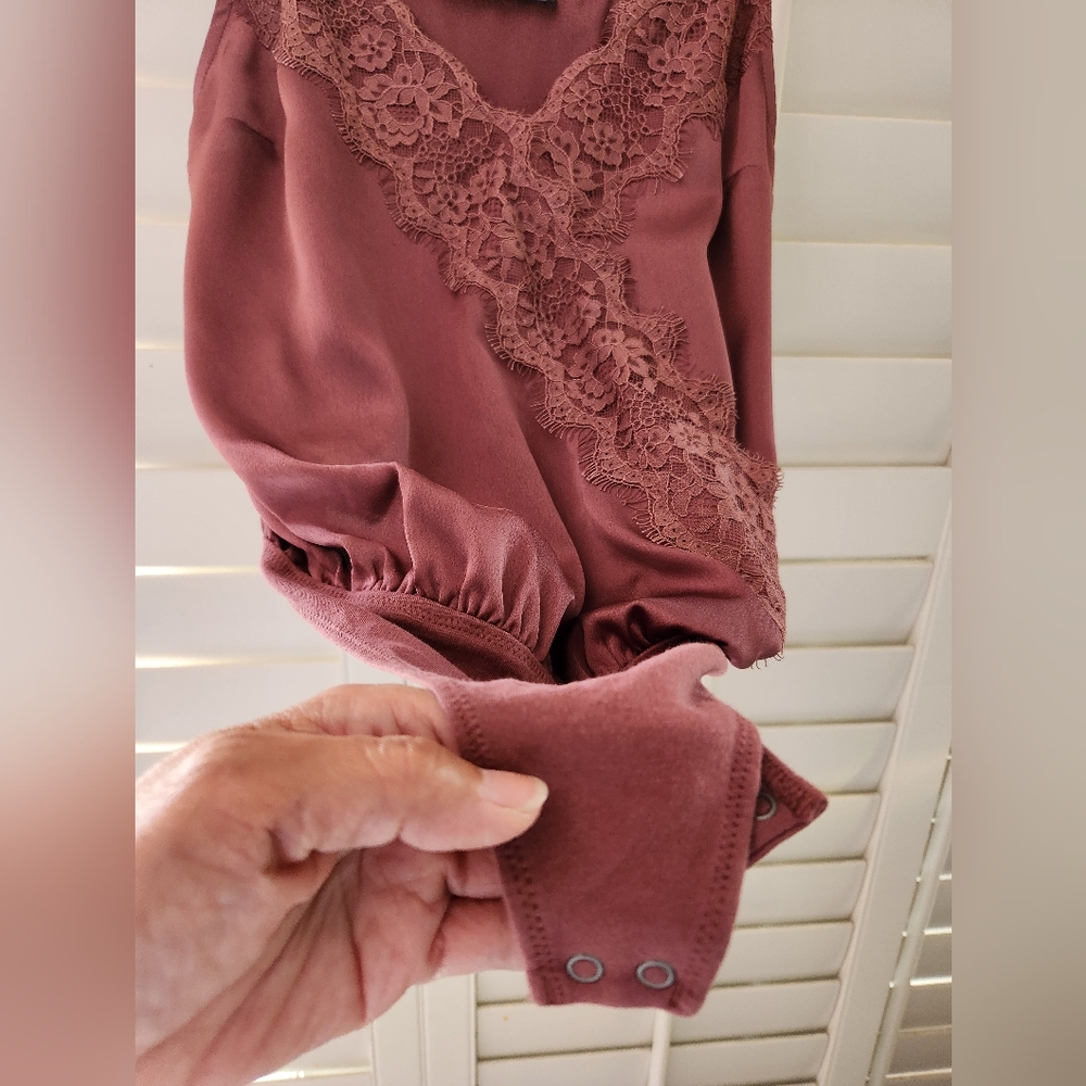 Abercrombie & Fitch body suit - Picture 4 of 14